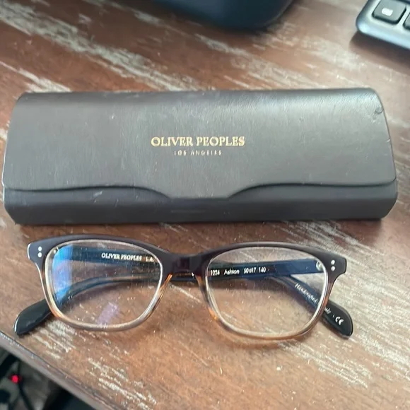 Oliver PeoplesLA Ashton brown eyeglasses with brown OliverPeoples LA case - Picture 3 of 17